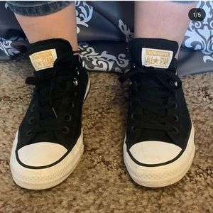 Pair of converse in great condition!!
